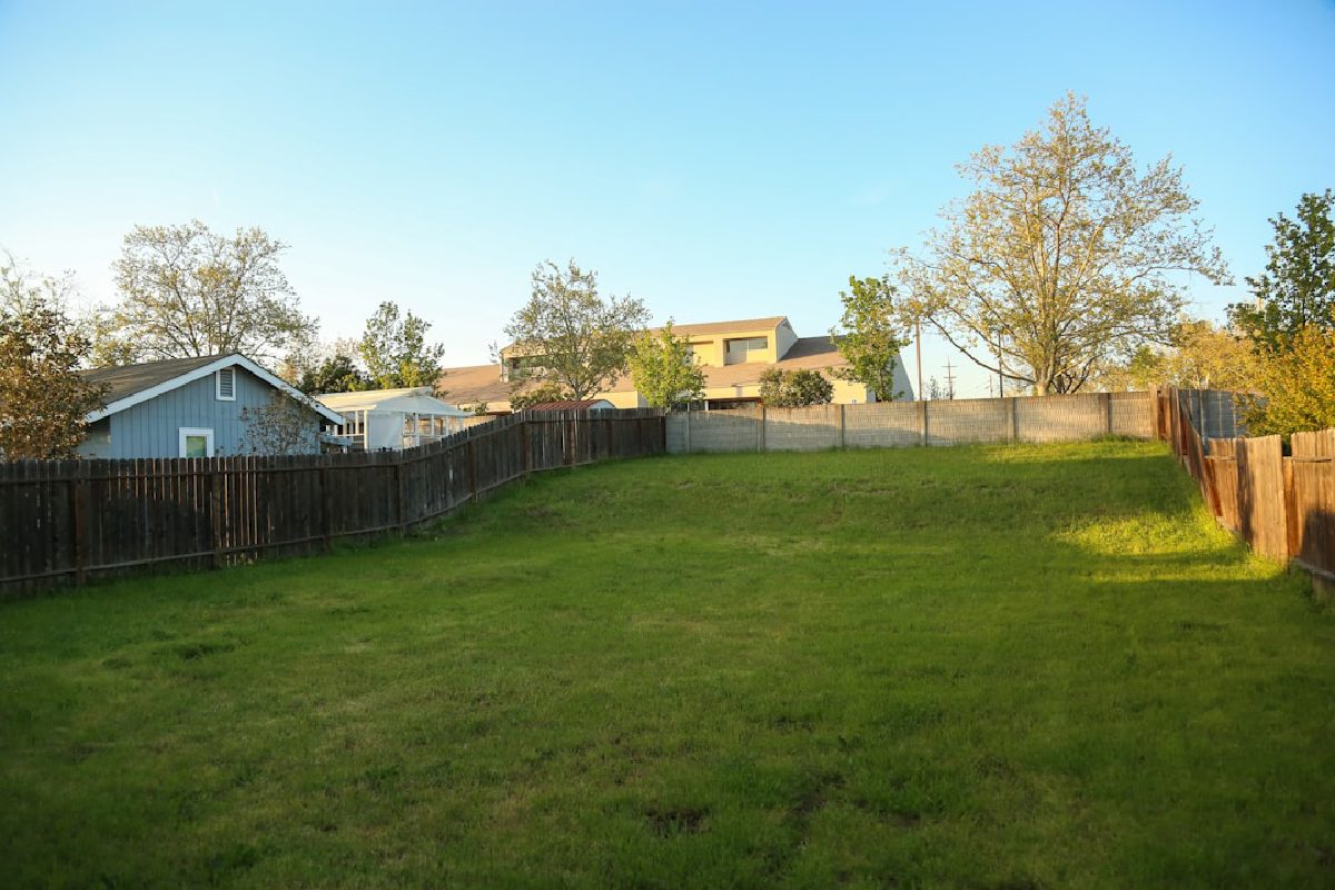 Fence repair in Edmond, OK